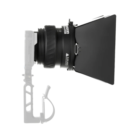 Amaran Mini Fresnel - soczewka Fresnela do lamp Ray 60c / 120c (z wrotami, 15º-30º, Bowens) - przykład użycia