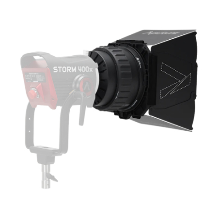 Aputure CF7 Fresnel and Barn Doors Kit - soczewka Fresnela z wrotami do lampy Storm 400x (15º-40º, Bowens) - przykład użycia