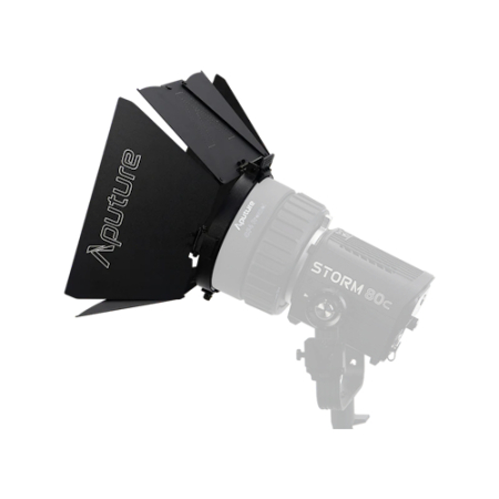 Aputure CF4 Barn Doors - wrota do soczewki Fresnela CF4 (do lampy Storm 80c) - przykład użycia