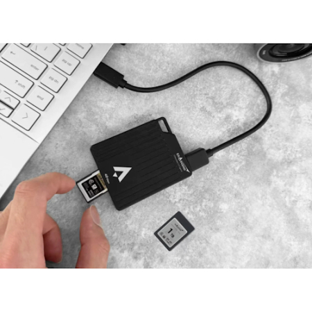 Exascend EXCRCFA4 - czytnik kart pamięci USB 4 (CFexpress Type A 4.0 / 2.0, do 40 Gbps) - przykład użycia