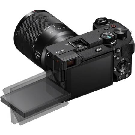 Sony A6700 + 18-135mm - aparat + obiektyw SEL18135 (ILCE-6700M)