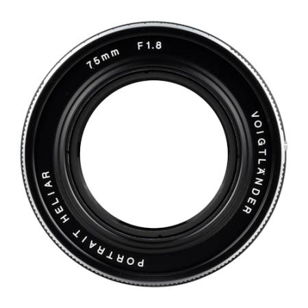Voigtlander Portrait Heliar 75mm F1.8 - obiektyw stałoogniskowy, Canon RF - przód obiektywu