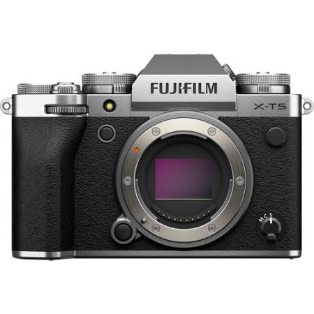 FUJIFILM X-T5 + XF16-50MM - zestaw, aparat bezlusterkowy 40.2Mpx, APS-C + obiektyw 16-50mm, F2.8-4.8 (srebrny) - przód aparatu