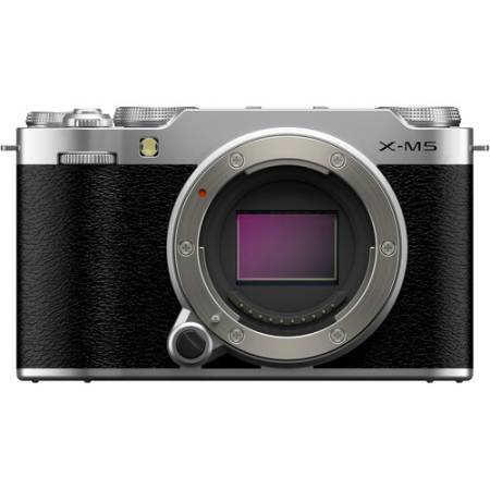FUJIFILM X-M5 + XC15-45MM - zestaw, aparat bezlusterkowy 26.1Mpx, APS-C + obiektyw 15-45mm, F3.5-5.6 (srebrny) - przód