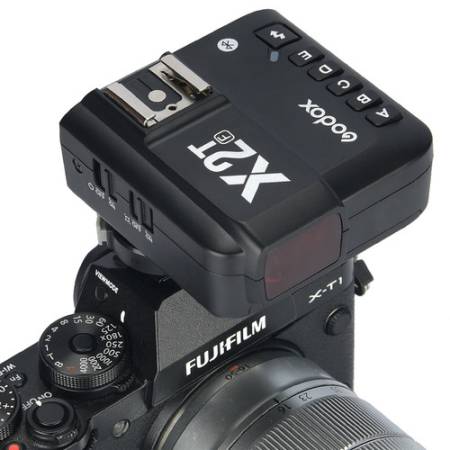 Godox X2T Fuji transmitter - nadajnik do lamp studyjnych i reporterskich TTL