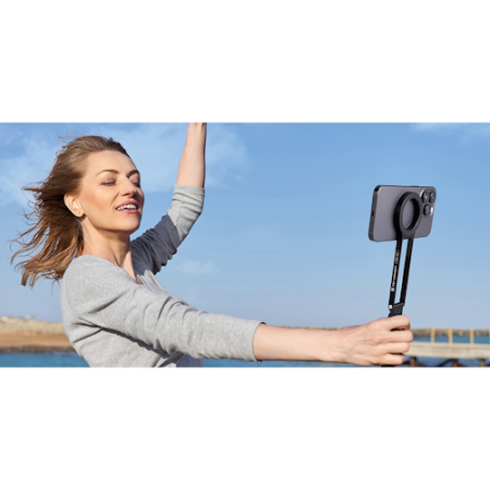 K&F Concept KF5555 MS-47 - mini statyw 2w1, selfie stick do smartfona (magnetyczne mocowanie MagSafe) - przykład użycia