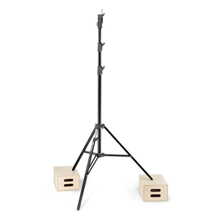 Manfrotto Avenger A1035B - statyw oświetleniowy Combo 35 (168-350cm, udźwig 30kg, 3-sekcyjny, czarny) - przykład użycia