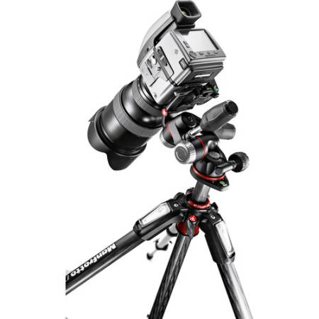 Manfrotto MT055CXPRO3 - statyw Carbon (9-170cm, udźwig 20kg, 3-sekcyjny) - przykład użycia