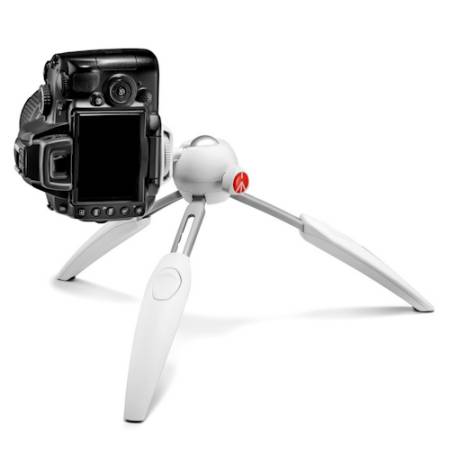 Manfrotto MTPIXIEVO-WH - mini statyw stołowy PIXI EVO (10,5-20cm, udźwig 2,5kg, 2-sekcyjny, biały) - przykład użycia