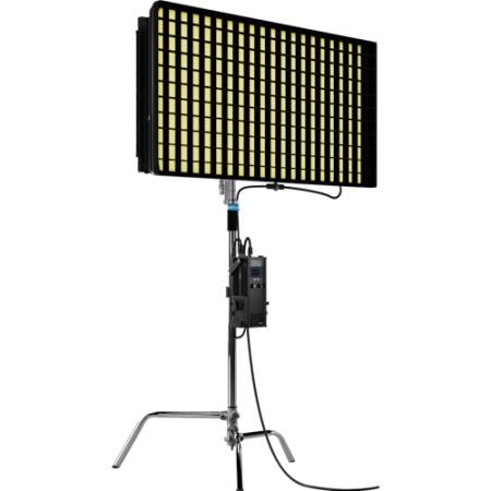 Nanlite PavoSlim 360C - kwadratowy panel, lampa LED, RGBWW, 2400-12000K, 370W - przykład użycia