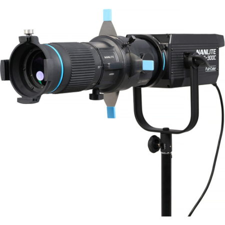 Nanlite PJ-BM-25-45 - strumienica optyczna, projekcyjna, 25°-45° + 4x filtr gobo (800W, Bowens) - przykład użycia