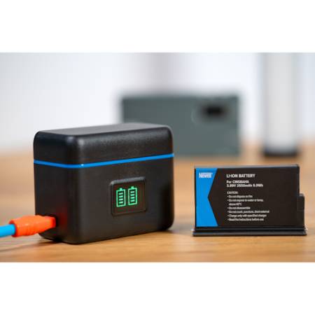Newell STD-USB - ładowarka dwukanałowa STD-USB do akumulatorów CINSBAHA do Insta360 X5, NL5199 - przykład użycia