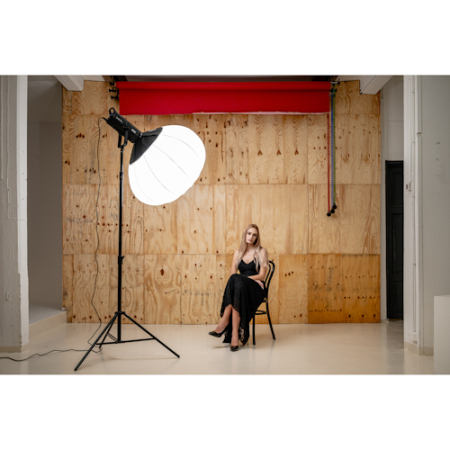 Newell NL5378 - modyfikator światła, softbox sferyczny typu lantern (80cm, Bowens) - przykład użycia
