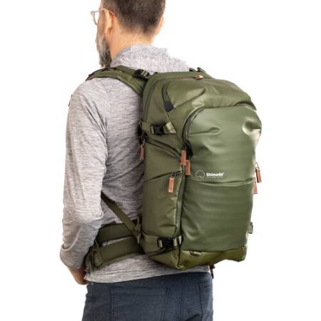 Shimoda Explore V2 25 Starter Kit Army Green - zestaw, plecak fotograficzny z kratownicą