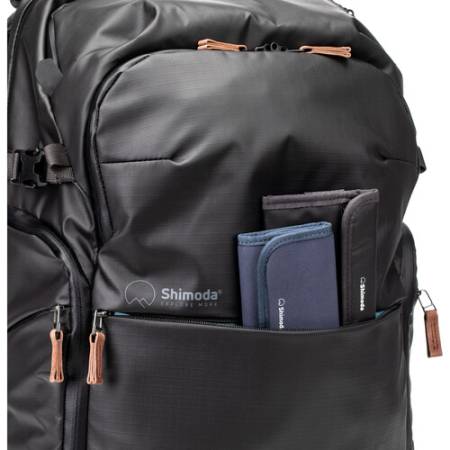 Shimoda Explore v2 30 Starter Kit + Medium Mirrorless Core Unit Black - zestaw, plecak fotograficzny z kratownicą