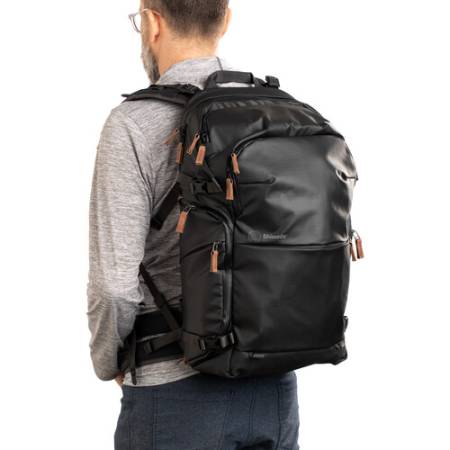 Shimoda Explore v2 30 Starter Kit + Medium Mirrorless Core Unit Black - zestaw, plecak fotograficzny z kratownicą