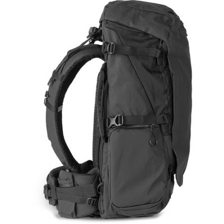 Wandrd Fernweh 50 S/M - plecak fotograficzny / trekkingowy z szelkami i pasem biodrowym, 50L, czarny - bok