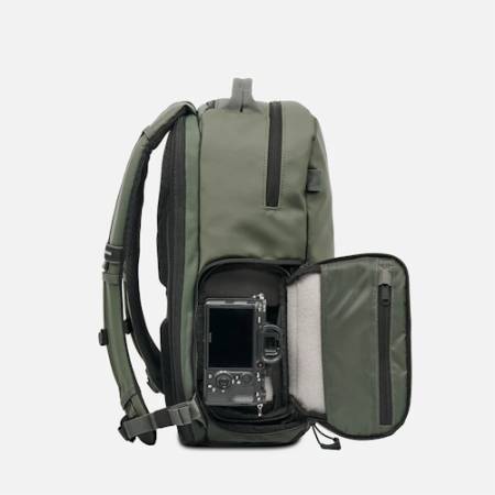 Wandrd Prvke 31 Zip - plecak fotograficzny typu Zip, 31L, zielony - przykład użycia