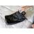 Wandrd Shoe Pouch - worek, pokrowiec na buty - przykład użycia
