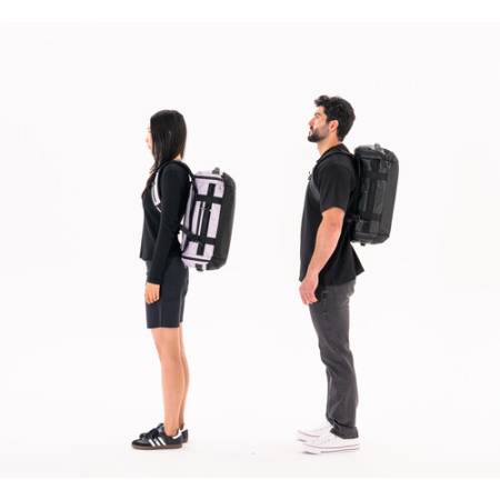 Wandrd Carryall Duffel 30L - torba fotograficzna, podróżna (zielona), CAD30-WG-1 - przyklad użycia