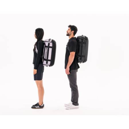 Wandrd Carryall Duffel 40L - torba fotograficzna, podróżna (niebieska), CAD40-AB-1 - przykład użycia