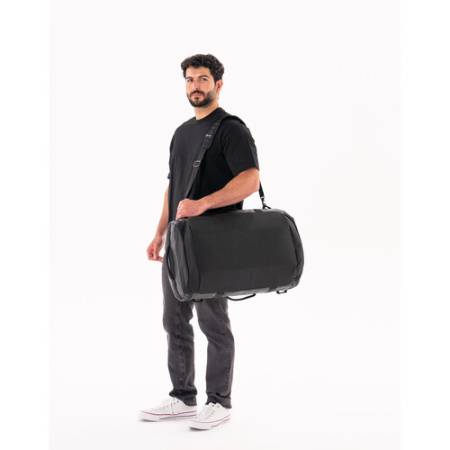 Wandrd Carryall Duffel 60L - torba fotograficzna, podróżna (pomarańczowa), CAD60-SO-1 - przykład użycia